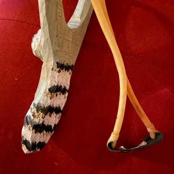 Slingshot - Picture 2 of 3